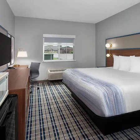 Americinn By Wyndham Eagle River Downtown Exterior foto
